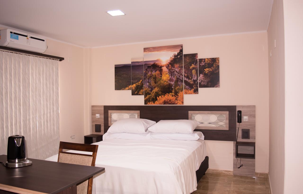 Austral Hotel Dos de Mayo 外观 照片