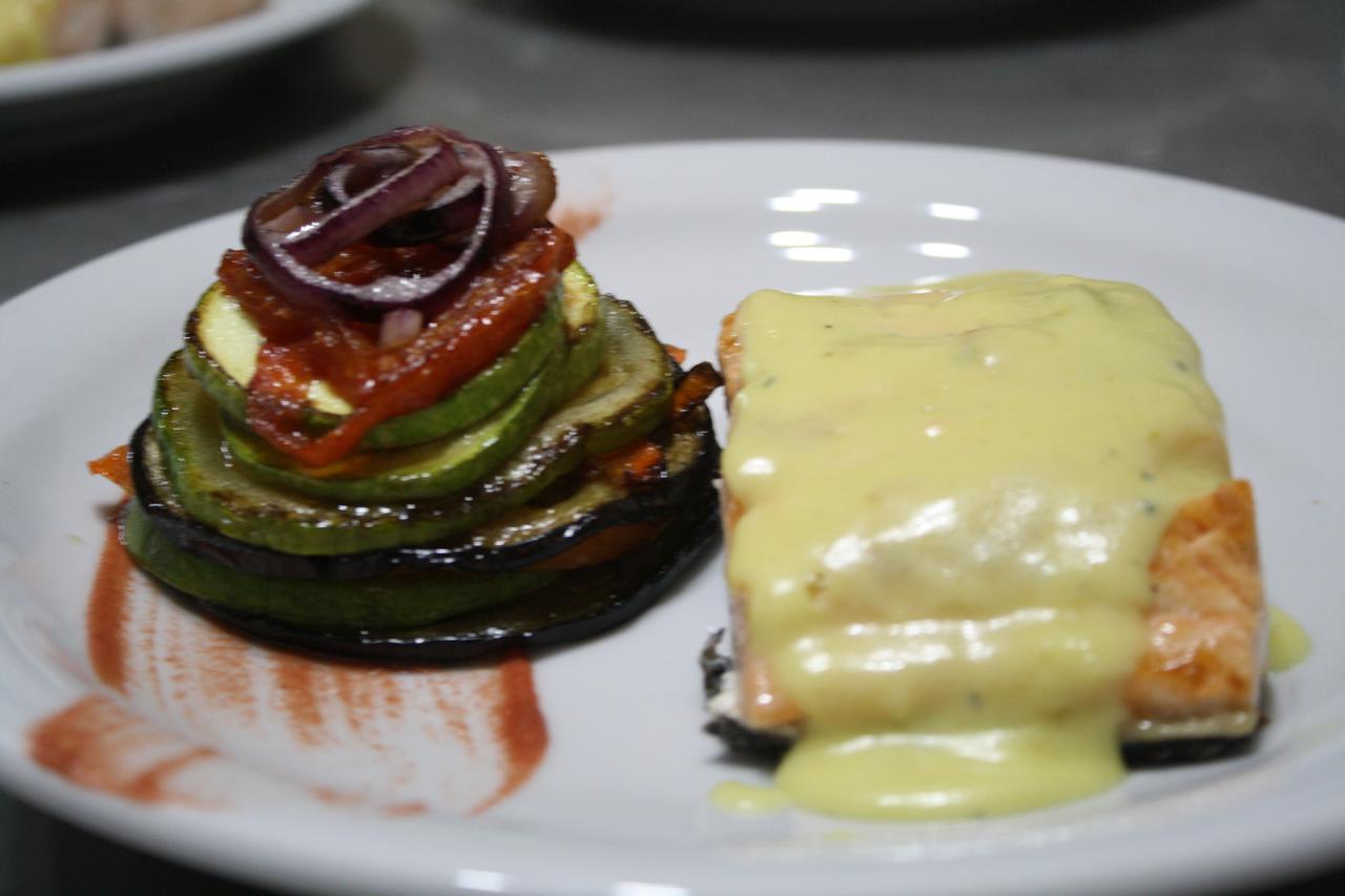 Austral Hotel Dos de Mayo 外观 照片